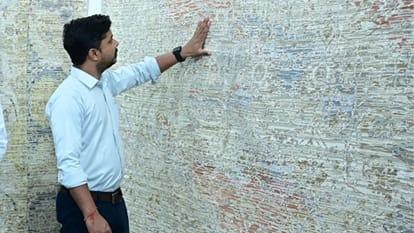 Unique carpet collection in Bhadohi From Amitabh Bachchan-themed designs spanning three generations to QR code