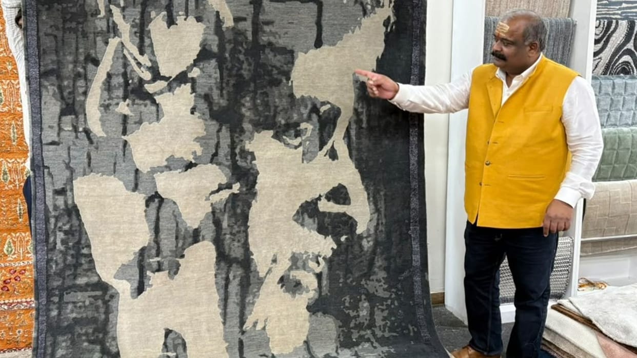 Unique carpet collection in Bhadohi From Amitabh Bachchan-themed designs spanning three generations to QR code