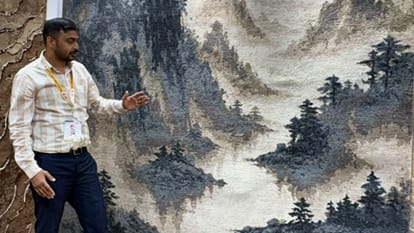Unique carpet collection in Bhadohi From Amitabh Bachchan-themed designs spanning three generations to QR code