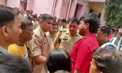 Unnao Father and sons kill younger son slashed with sharp weapon  dispute over property division one arrested
