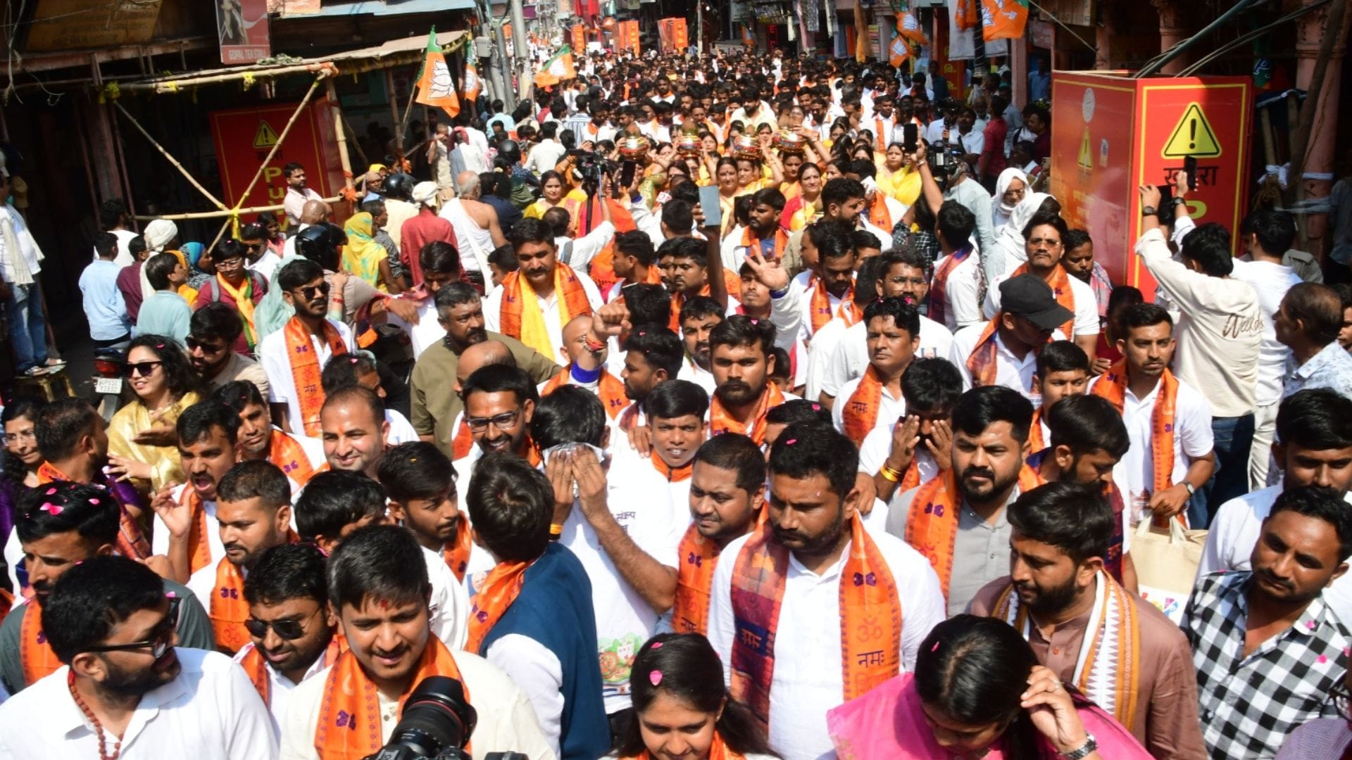 Youth praise Kashi development say leaders should be like Narendra Modi left awestruck corridor