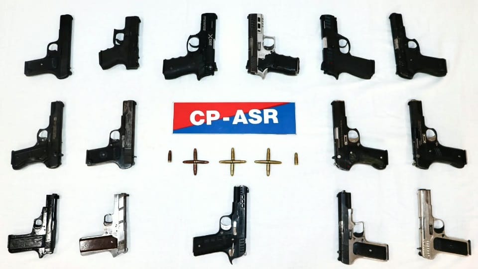 Amritsar Police nab eight smugglers three illegal arms supply networks illegal pistols cartridges seized