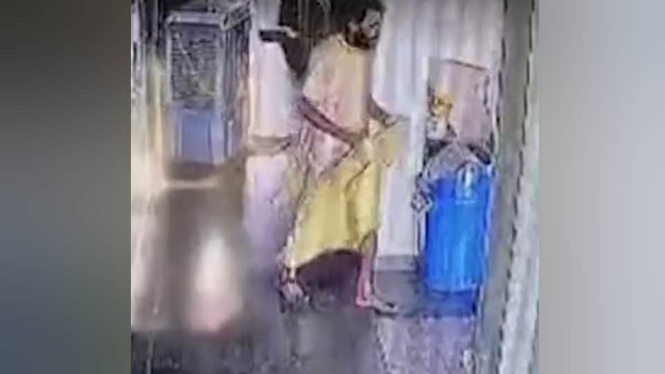 Saint Premanand Maharaj disciple Rasik Dulari Sharan Another video suicide case before her death viral mathura