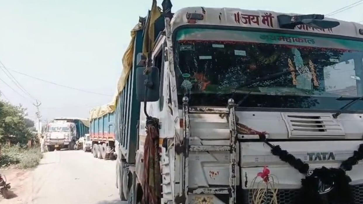 Five injured after tyre ash-laden Hyva truck bursts villagers stage road blockade traffic movement