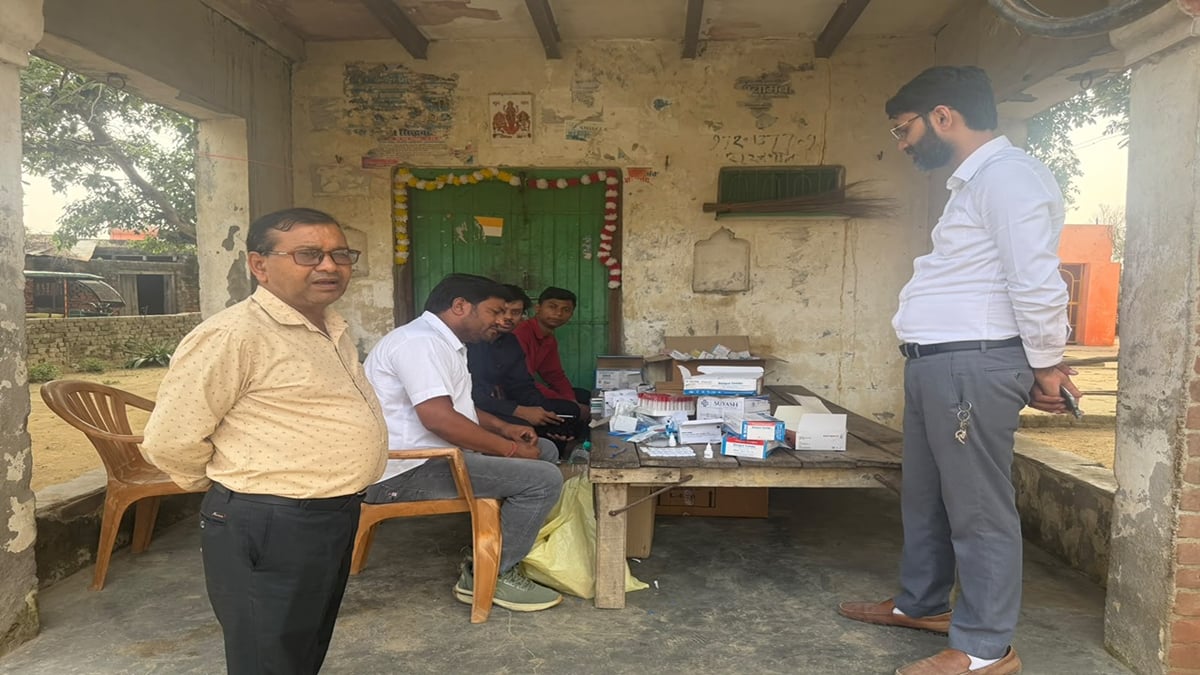 बदायूं: जगत पिपरी गांव में डेंगू से जान गंवा रहे लोग, स्वास्थ्य विभाग की जांच में रिपोर्ट आ रही निगेटिव