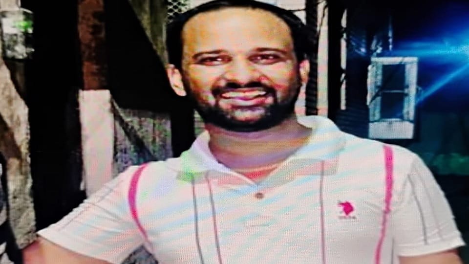 Imran shot dead while out to get medicine for a child police register a case against six people tension preva