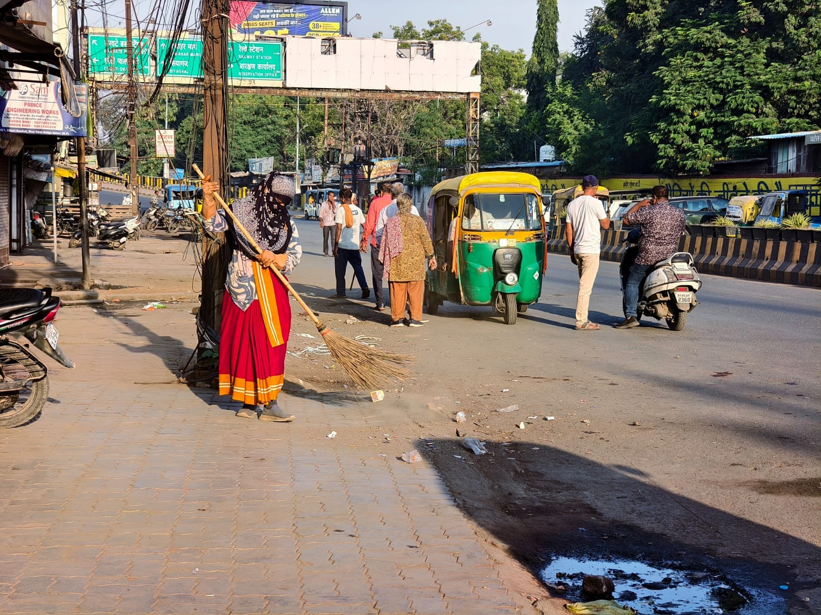 इंदौर की सफाई व्यवस्था तीन दिन बाद बहाल
