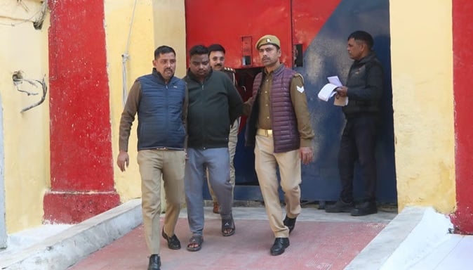 1500 करोड़ की महाठगी:  नौ हजार पन्नों की चार्जशीट तैयार, 13 लोगों को बनाया गया आरोपी, लुक आउट नोटिस भी जारी