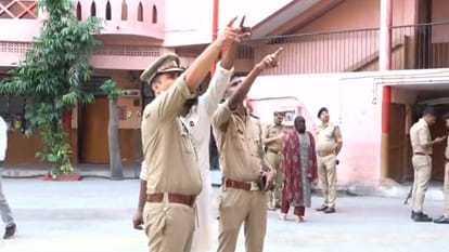 Kanpur: Teacher admitted to Hallet Hospital jumped from the third floor of a school in Beckanganj