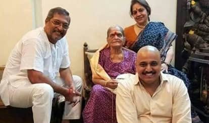 Nana Patekar Net Worth Family Tree Wife Son Mumbai Flat Goa Residence 27 Acres Farmhouse In Khadakwasla Car