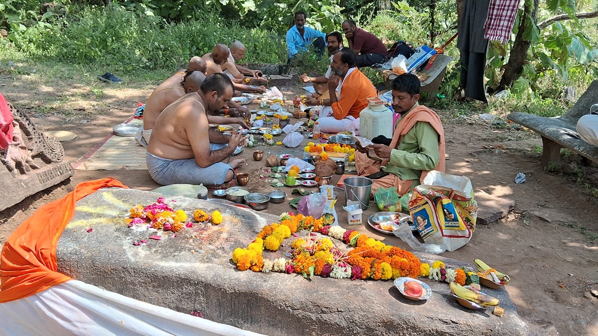 एमपी: सर्वपितृमोक्ष शनिचरी अमावस्या पर ओंकारेश्वर में उमड़ेगा श्रद्धालुओं का सैलाब, गया शिला में होगा पिंडदान