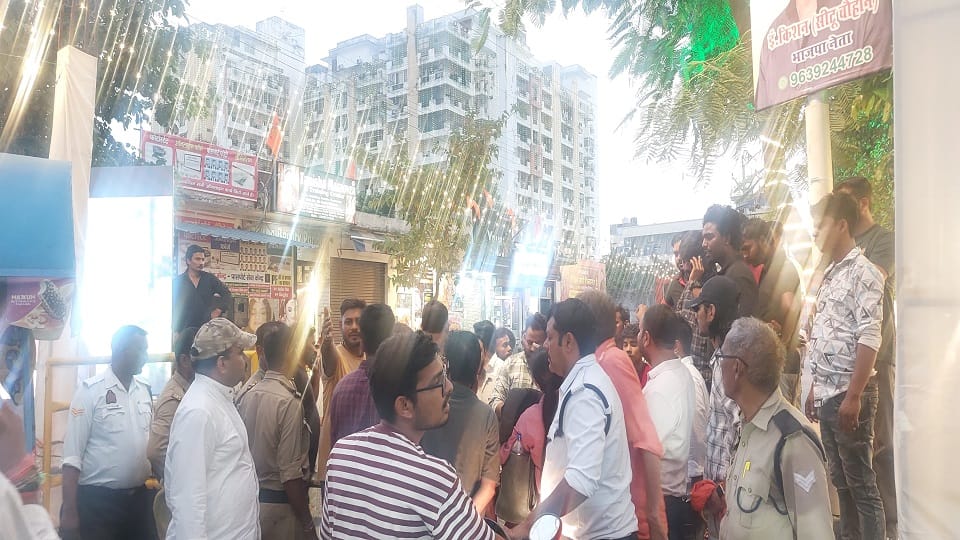 Janakpuri Diversion Triggers Traffic Jam from Sikandra to Awas Vikas