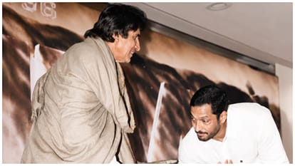 Amitabh Bachchan pays emotional tribute to Nana Patekar says he was Extraordinary artist and social worker