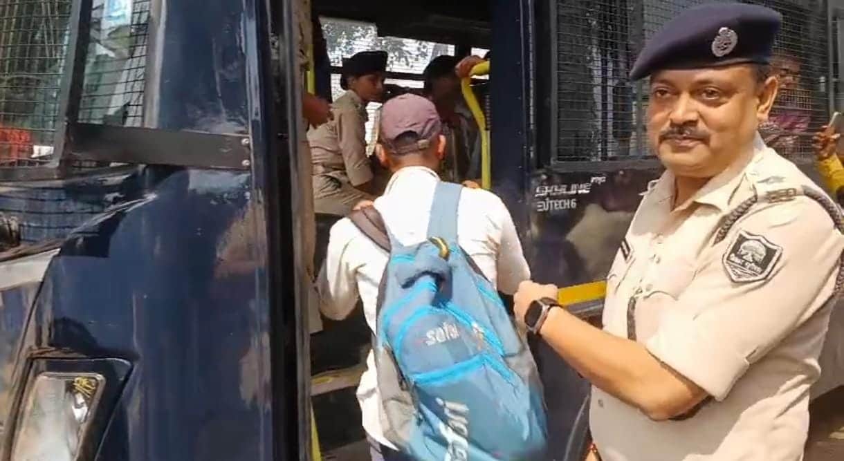 Bihar Police Driver Recruitment: Uproar ahead of march to CM's residence; Candidates; Patna Police Bihar News