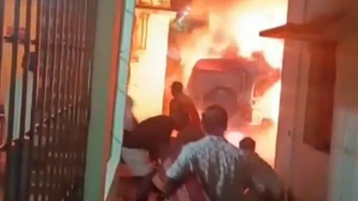 Patient dies after oxygen cylinder explodes in ambulance in Odisha's Mayurbhanj district