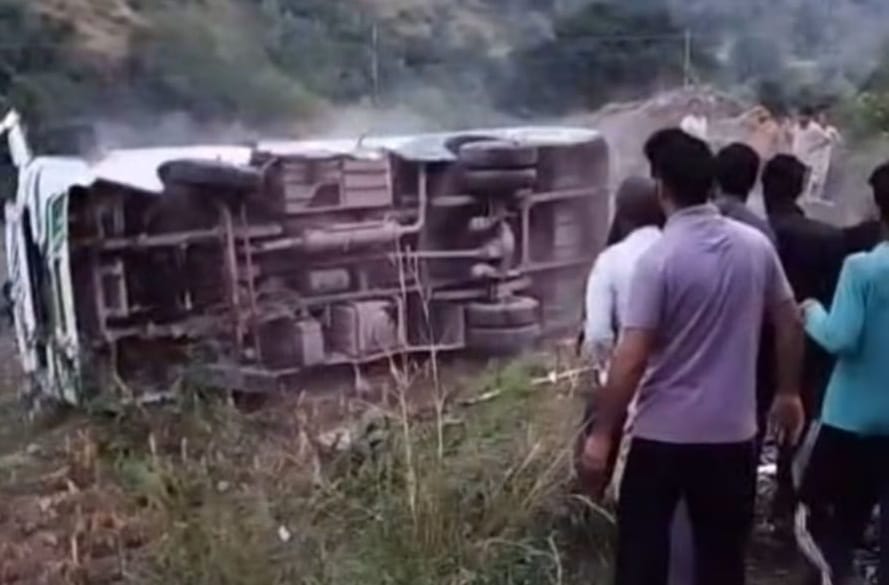 Vehicle plunges into gorge in Rajouri two died 21 passengers critically injured