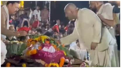 Why Nana Patekar Last Rites in night explain son Malhar Patekar last rites were performed by his wood
