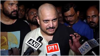 Why Nana Patekar Last Rites in night explain son Malhar Patekar last rites were performed by his wood