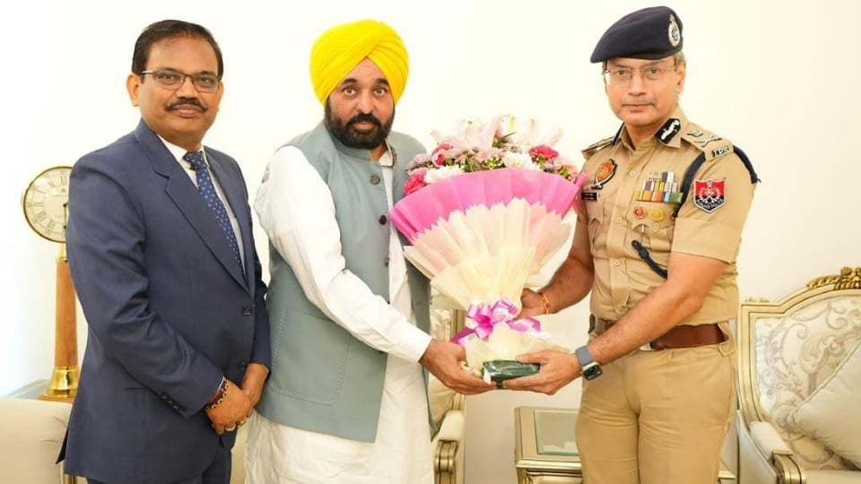 गाैरव यादव पंजाब के रेगुलर डीजीपी नियुक्त:पंजाब सरकार ने जारी किया नोटिफिकेशन, यूपीएससी ने भेजा था नाम – Gaurav Yadav Appointed Regular Dgp Of Punjab Government Issues Notification Upsc