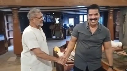 दिग्गज अभिनेता नाना पाटेकर और मुंबई पुलिस के चर्चित एनकाउंटर स्पेशलिस्ट दया नायक