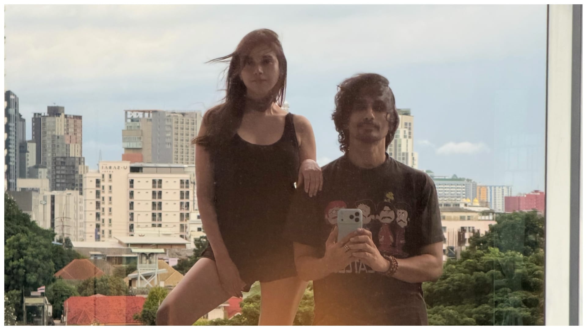 Aditi Rao Hydari in bangkok pose in pool with husband siddharth see photos