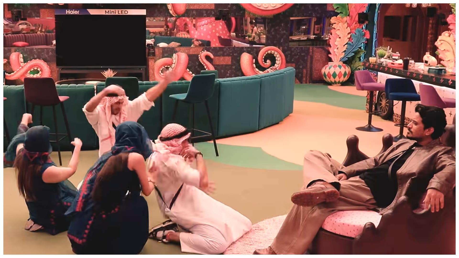 Bigg Boss 20 know How Qazi and Gullu entertainer toy contestant Salman Khan will do special activity