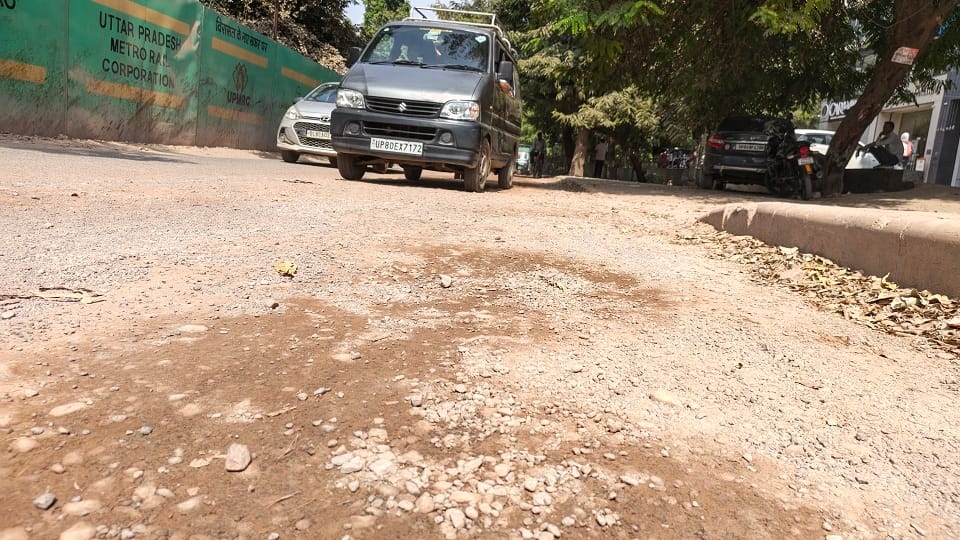 CM Grid Work Cuts Water Lines, Residents Struggle for Repairs