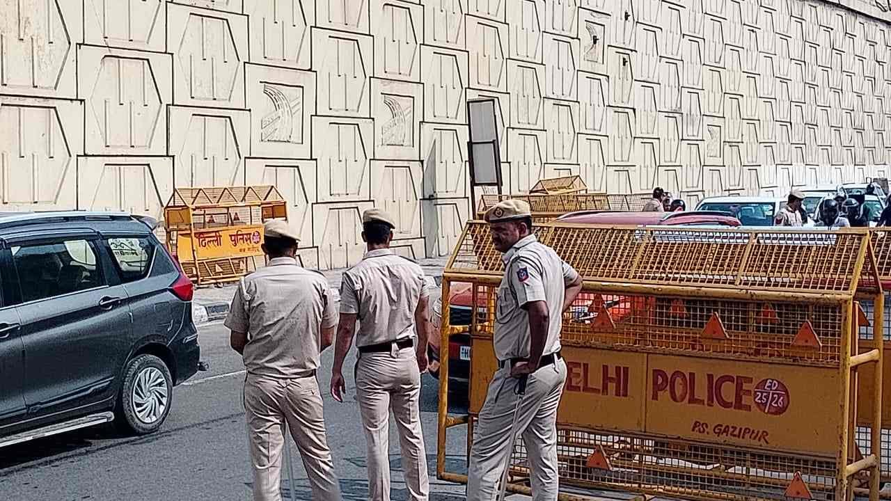 CJP protest in Delhi 100–150 protesters reached Connaught Place see photos