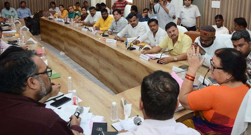 Kanpur Mangal Bhavan committee reinstated nagar Nigam executive body hits back