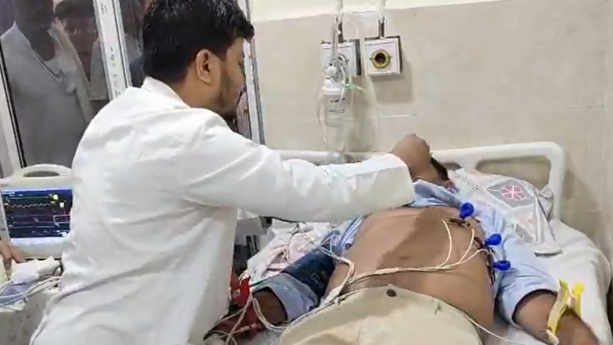Naresh Meena Health Deteriorates Ninth Day Hunger Strike Baran Farmers Demands Fertilizer Irrigation