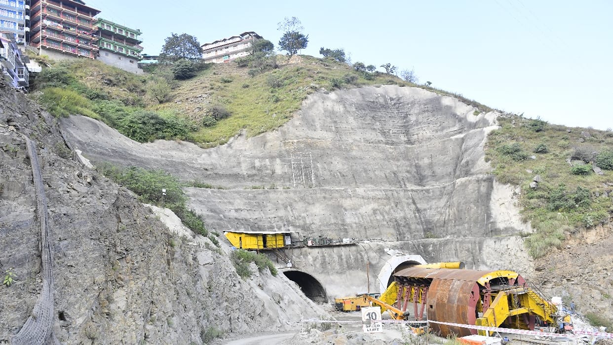 Kathlighat-Dhalli Four-lane Construction Project: Buildings to be surveyed before construction of Bhatta-Kufar