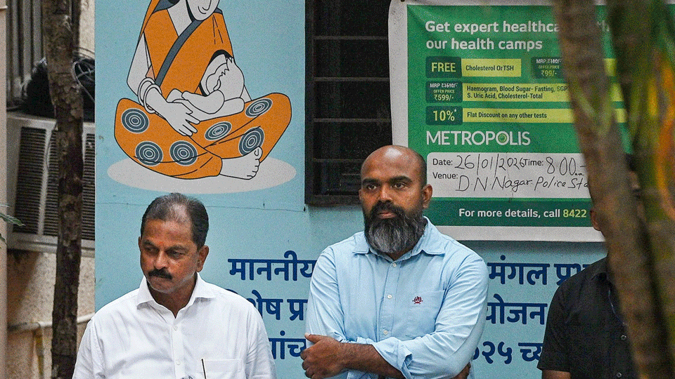mumbai protest support cjp tushar gandhi detained August Kranti Maidan Maharashtra