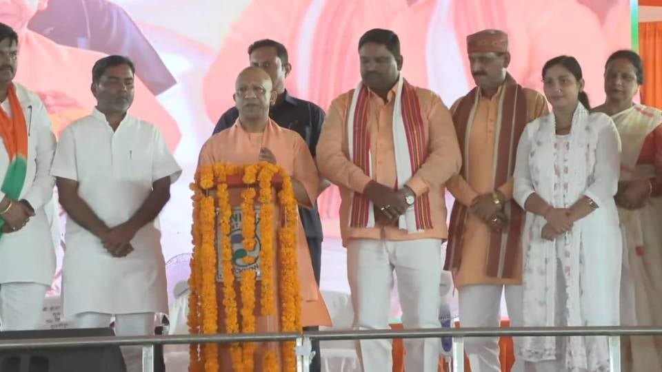 बलरामपुर: दिल्ली में प्रदर्शन पर भड़के सीएम योगी, बोले-लोकतांत्रिक विरोध के नाम पर देश को पीछे धकेलने की साजिश