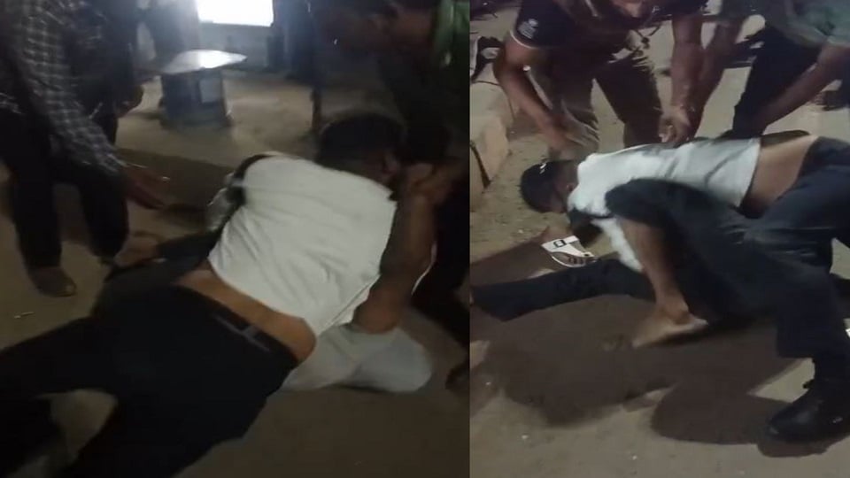 भिड़ गए ट्रैफिक पुलिसकर्मी और पूर्व फौजी: सड़क पर हुई जमकर मारपीट, सिपाही की फट गई वर्दी; वीडियो हुआ वायरल