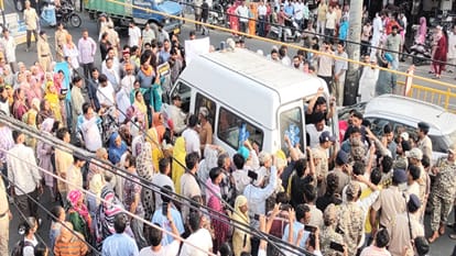 ऊना में प्रदर्शन।