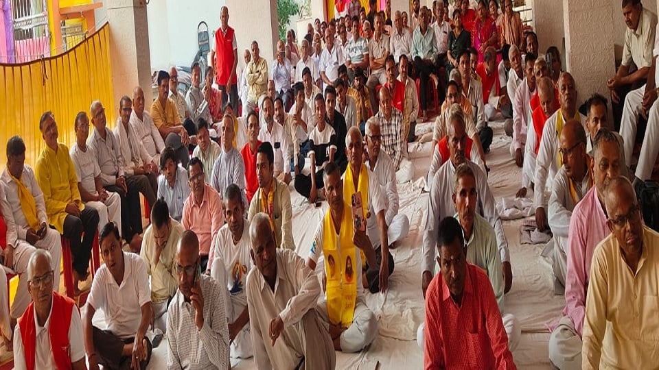 कार्यशाला में मौजूद लोग