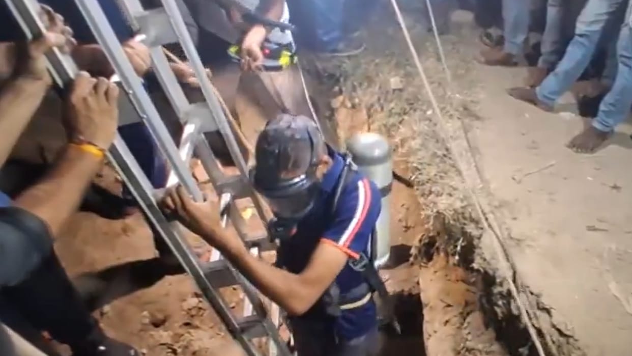 ahmedabad girl falls into open drain rescue operation narol pirana road