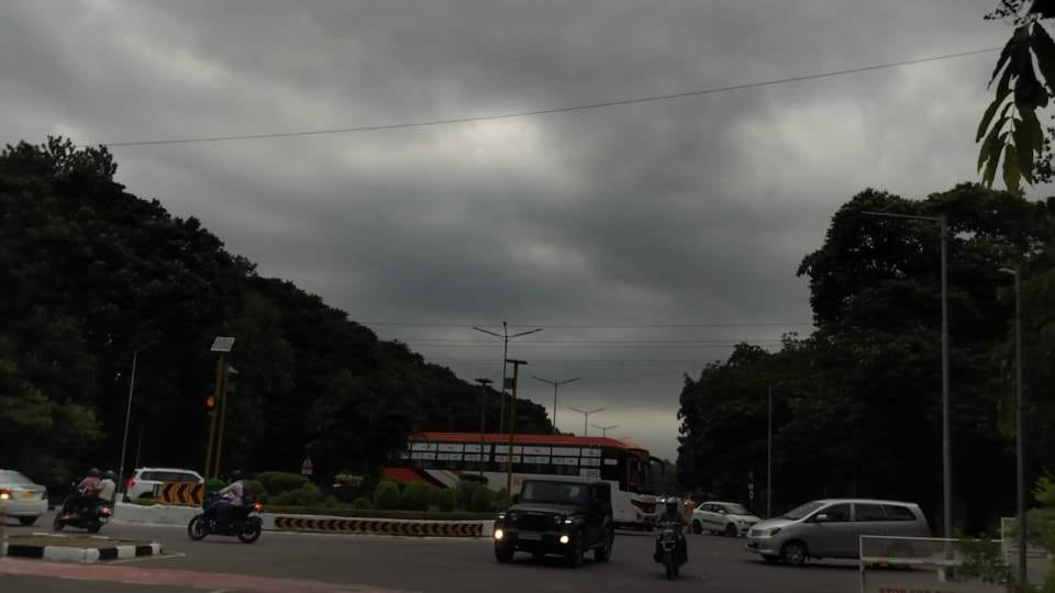 Rain has started in Chandigarh