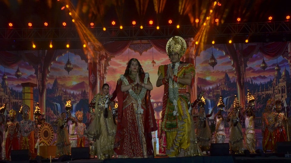 जनकपुरी: उड़ते राक्षस, अग्नि की लपटें और श्रीराम-जानकी विवाह के दृश्य, 'रघुवंशी रघुनंदन' ने किया मंत्रमुग्ध