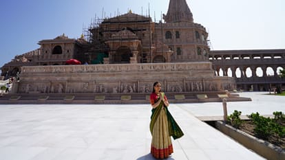 BJP MP and Actress Kangana Ranaut Visit Ayodhya Dham Offers Prayers To Ram Lalla shares photos On social Media