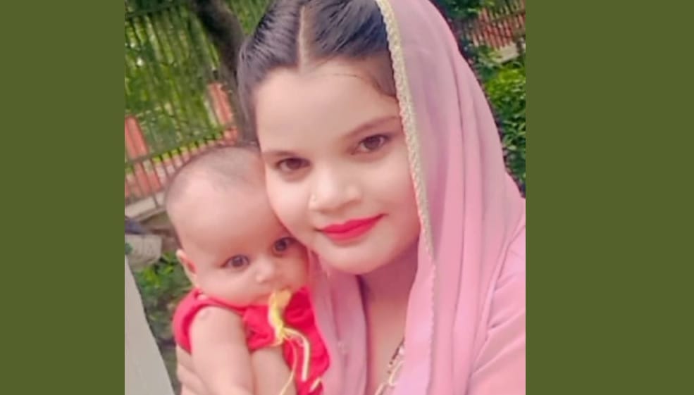 Kanpur Shocking act on wedding anniversary mother throws innocent daughter down then jumps herself