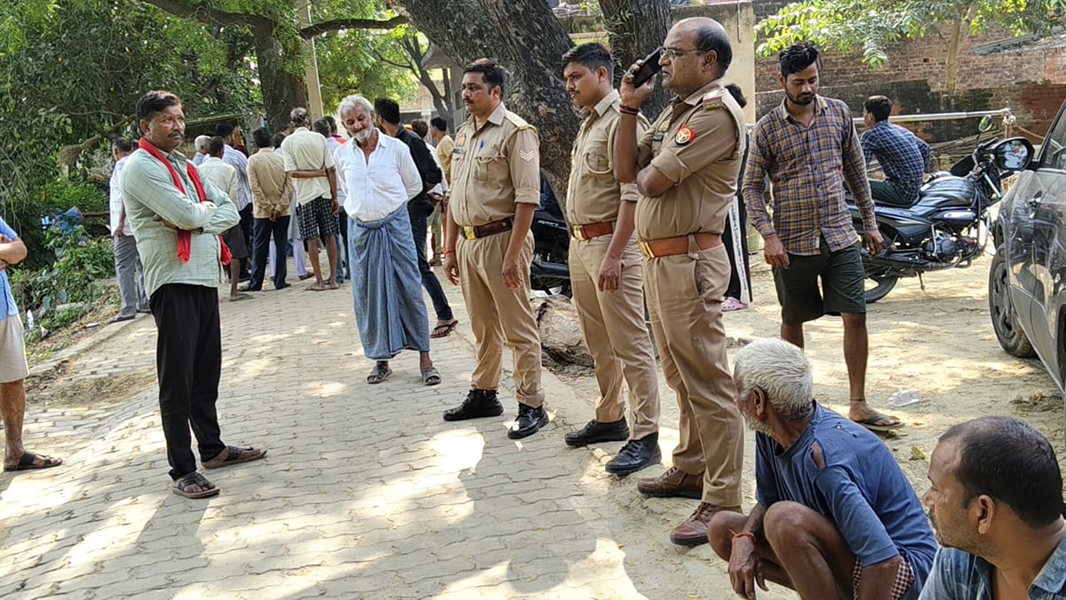 औरैया: अचानक सांड ने किया हमला, बचने को तालाब में कूदा किसान, गहरे पानी में डूबकर मौत, जांच में जुटी पुलिस