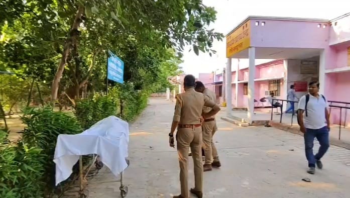 Kanpur Motorcycle rams into stationary truck from behind factory worker returning from night shift dies