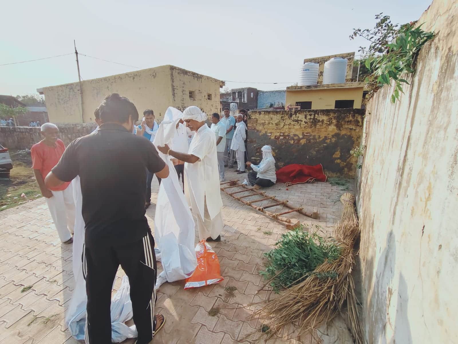 Body of former Rajasthan MLA Atar Singh reaches village last rites to be held in Faridabad