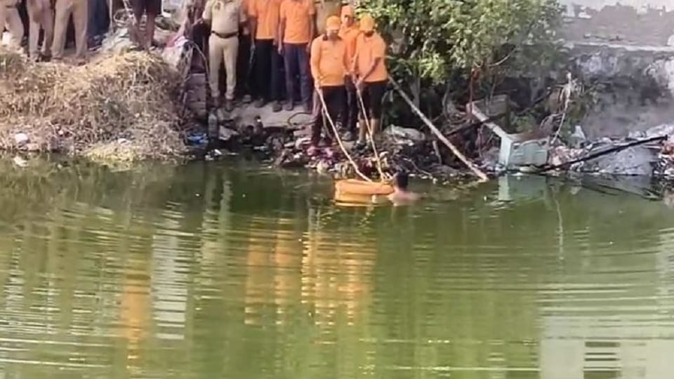 Nine-year-old boy falls into pond while playing in Mathura