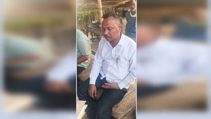 भूमि विकास बैंक का फील्ड आफिसर घूस लेते गिरफ्तार।