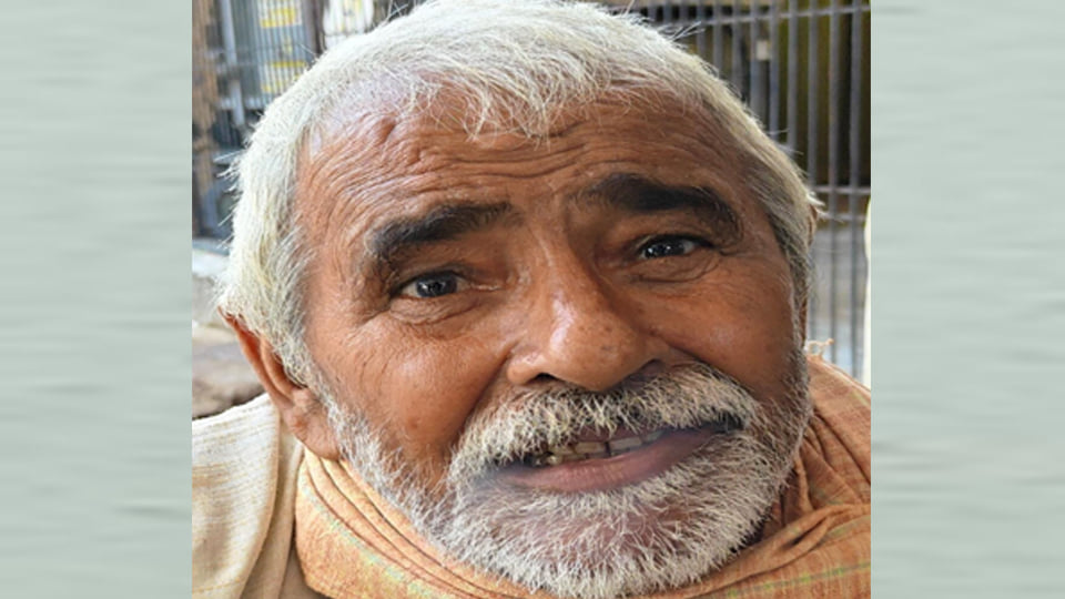 जालौन: खाद केंद्र की भीड़ में किसान की जेब से 5500 रुपये पार, बिलख पड़ा सुखदीन
