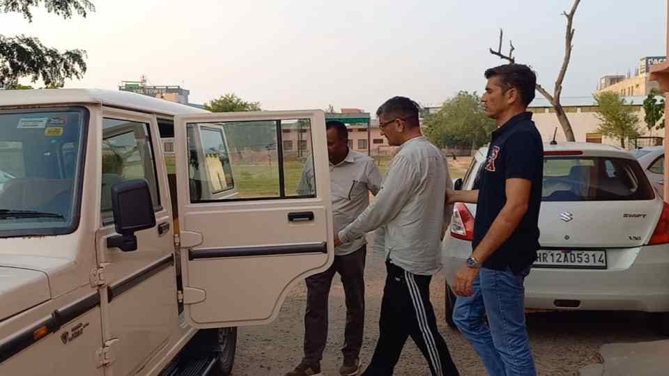 Jhajjar Vigilance team arrests ASI while accepting a bribe