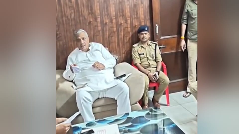 SP MP Harendra Malik, Former MP Kadir Rana Among 40-Plus Leaders Placed Under House Arrest in Muzaffarnagar