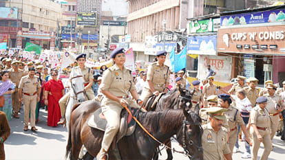 pledge for women's safety, dignity, and self-reliance; 900 people join awareness walkathon